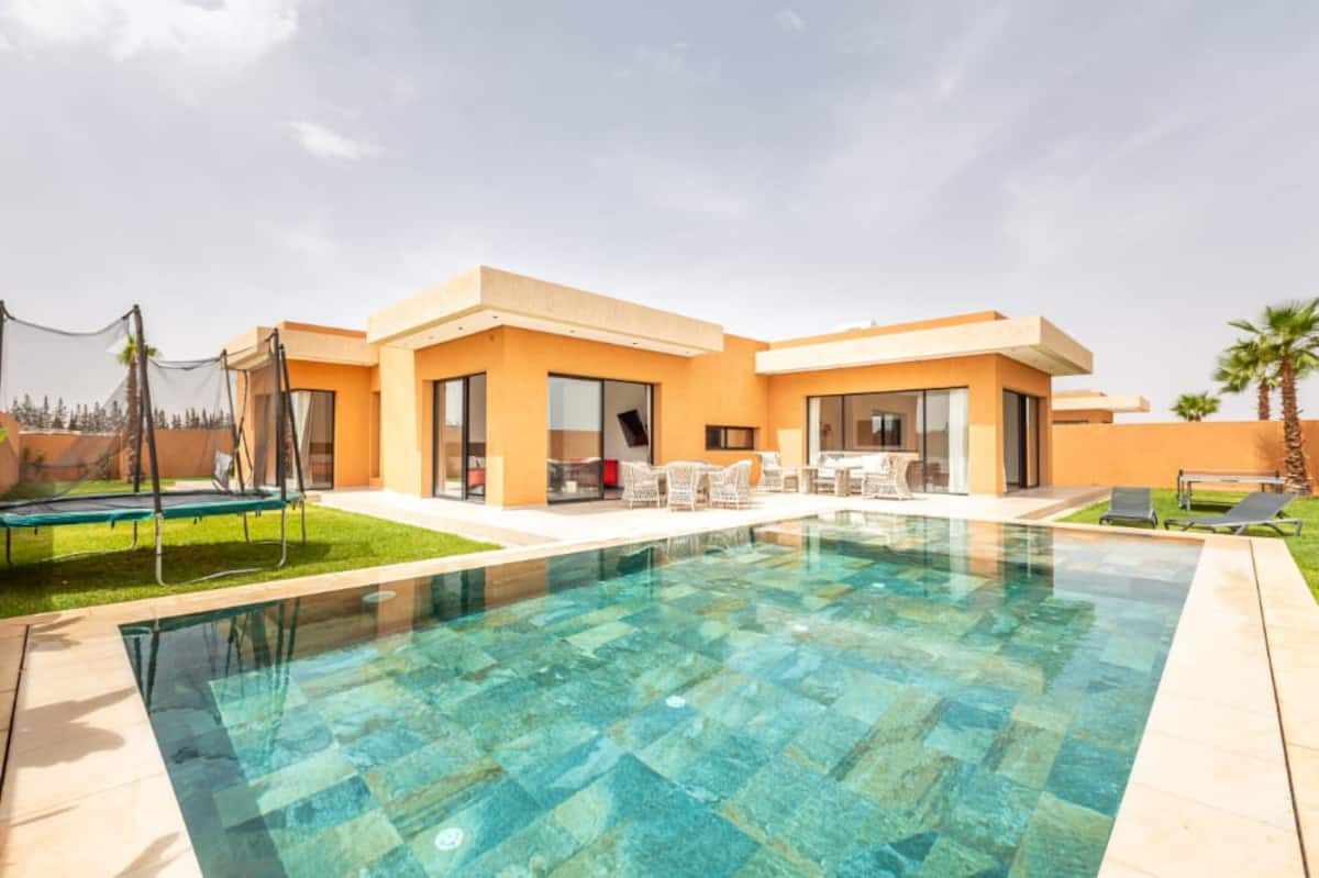 HALAAL TRAVELS Location Villa avec piscine marrakech f3652