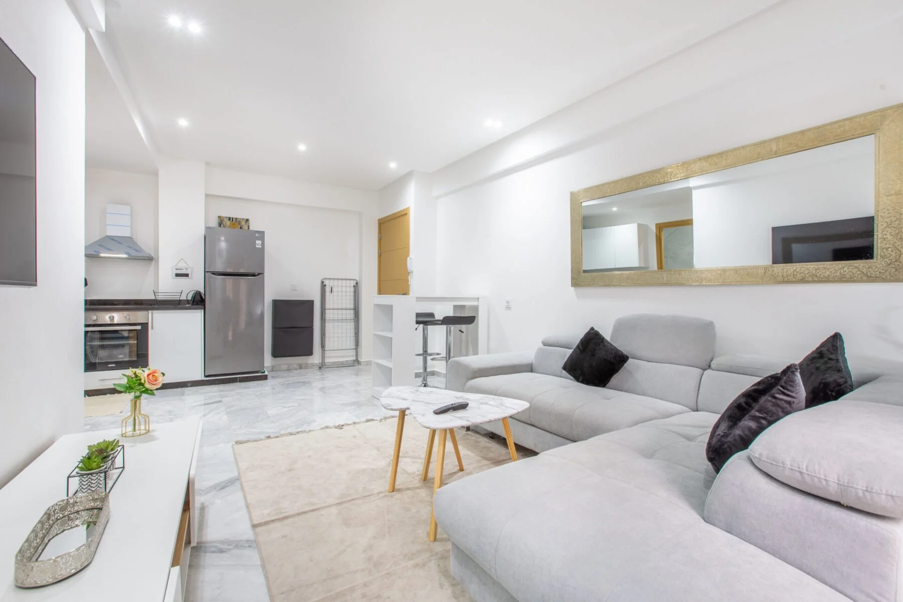 HALAAL TRAVELS Location Villa appartement gueliz marrakech ce